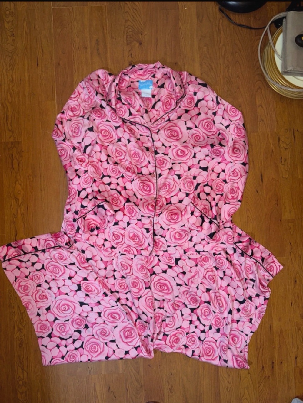 1996 Vintage Nick & Nora 100% silk floral pajama set